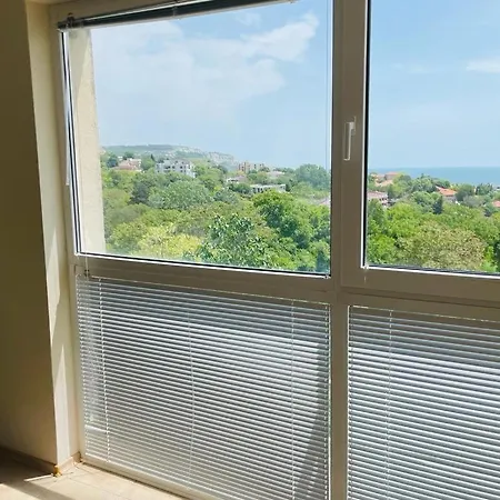 Apartment Балчик Апартамент До Двореца *